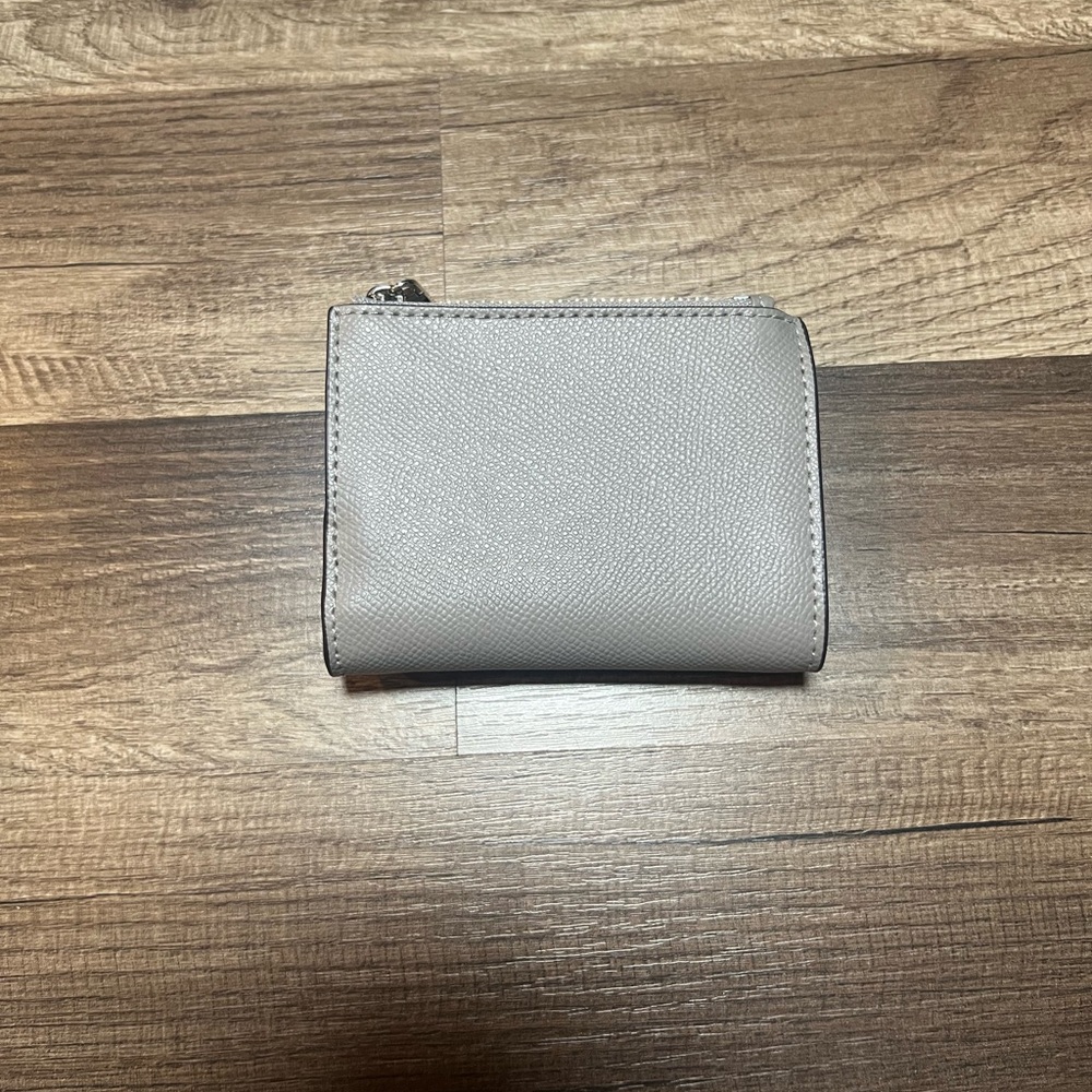 Michael Kors Grey Trifold Wallet - Picture 2 of 10
